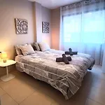By With Pool * טורבייחה